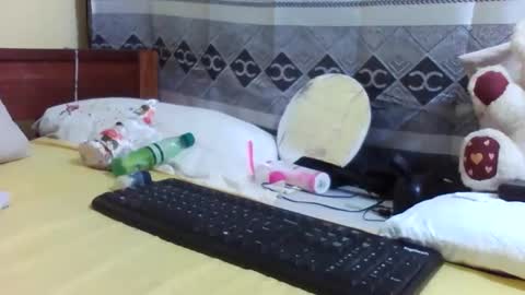 Snapshot of princessmiles2 chatting on March 15, 3:51 pm phelly online show from March 15, 3:51 pm