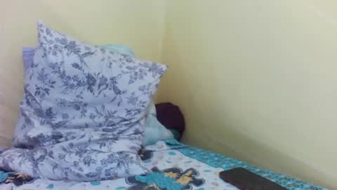 Snapshot of princessmiles2 chatting on July 2, 4:46 pm phelly online show from July 2, 4:46 pm