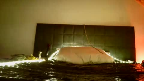 Snapshot of princesspain666 chatting on December 10, 3:09 am SissySera online show from December 10, 3:09 am