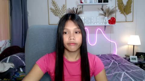 Snapshot of princessrynn chatting on April 16, 10:27 am princessrynn online show from April 16, 10:27 am