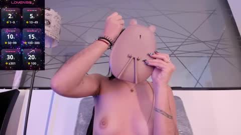 Valentina online show from October 3, 5:21 pm