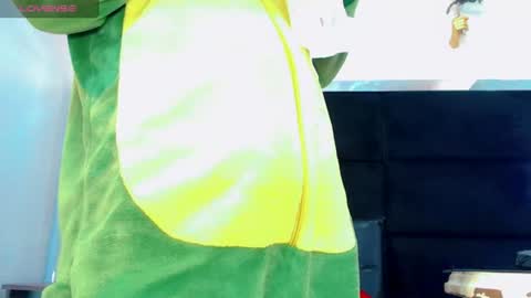 priscilarainbow online show from June 24, 2:49 pm