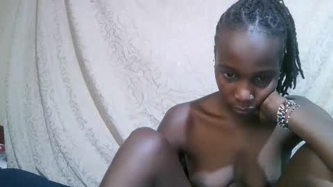 Snapshot of pritty_amber chatting on January 14, 5:35 am pritty_amber online show from January 14, 5:35 am