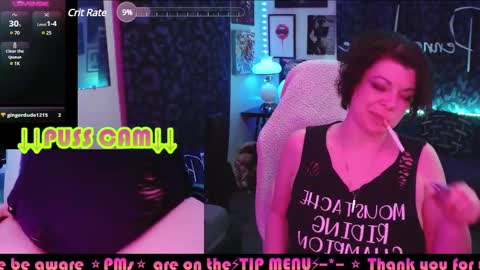 Snapshot of privatepenny213 chatting on December 5, 5:04 am PenneyLayne online show from December 5, 5:04 am