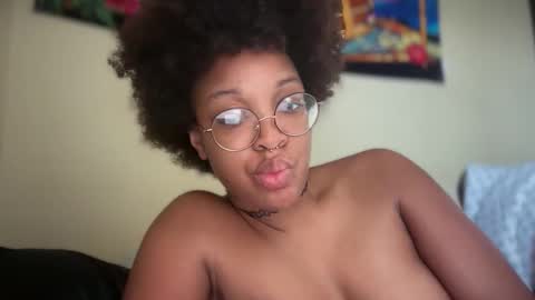 Snapshot of productivepussy chatting on December 16, 7:08 pm ProductivePorn online show from December 16, 7:08 pm