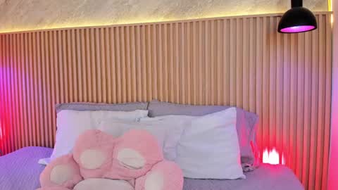 Profana Red online show from April 29, 2:43 pm