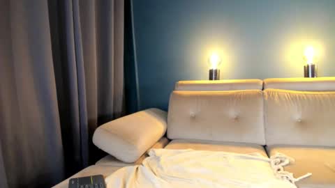 Raven  but you can call me sweetie or honey too  online show from September 12, 6:30 pm