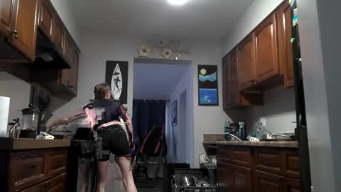 Properfuct online show from April 5, 12:30 am