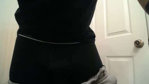 Snapshot of proseccopapi23 chatting on April 25, 2:36 am proseccopapi23 online show from April 25, 2:36 am