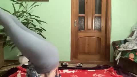 Snapshot of proud_sweet_21 chatting on February 18, 11:33 pm proud sweet 21 online show from February 18, 11:33 pm