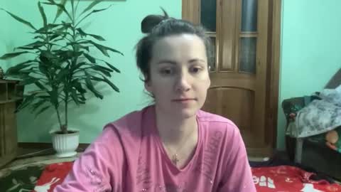 Snapshot of proud_sweet_21 chatting on February 26, 1:26 am proud sweet 21 online show from February 26, 1:26 am