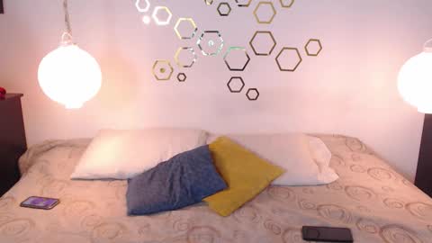 Adris  Juan online show from October 6, 1:58 am