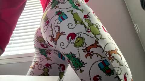 prtty2345 online show from March 9, 6:23 pm