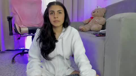 Snapshot of prvncessa_10 chatting on May 9, 6:46 pm INDEPENDENT MODEL online show from May 9, 6:46 pm