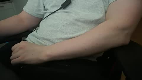 pryli27 online show from April 20, 12:24 am