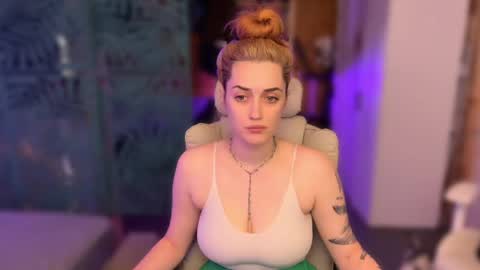 Queen of Pain online show from June 7, 1:54 am