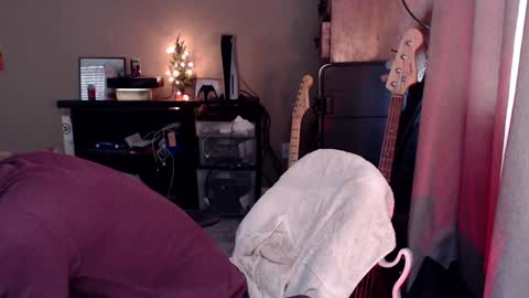 Sk8wave online show from February 4, 8:38 pm