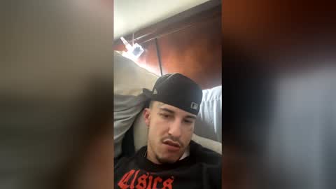 Snapshot of psycho1331 chatting on February 16, 12:01 pm psycho1331 online show from February 16, 12:01 pm