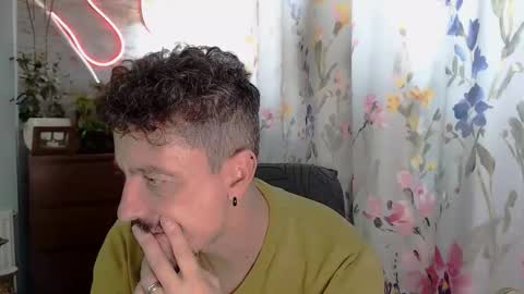 Snapshot of psycho58gbr chatting on October 20, 10:49 am psycho58gbr online show from October 20, 10:49 am