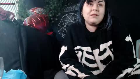 Snapshot of psychobitch69 chatting on February 26, 10:03 am OlivePsy online show from February 26, 10:03 am