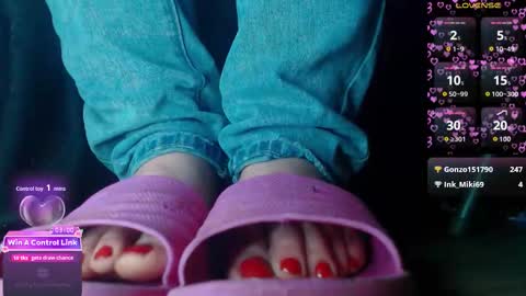 Snapshot of psychobitch69 chatting on February 26, 10:09 pm OlivePsy online show from February 26, 10:09 pm