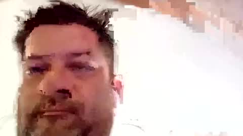 Snapshot of ptaslave chatting on December 3, 5:31 am PtaSlave online show from December 3, 5:31 am