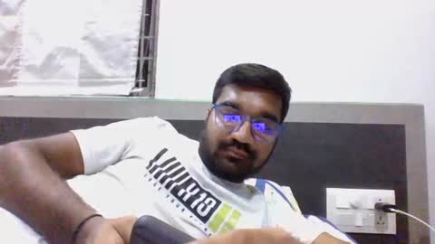 Snapshot of ptl1711 chatting on November 1, 4:31 pm ptl1711 online show from November 1, 4:31 pm