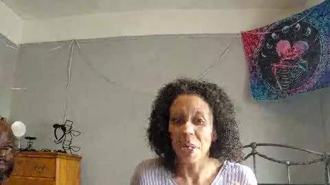 puddled_wonderland online show from October 11, 4:38 pm