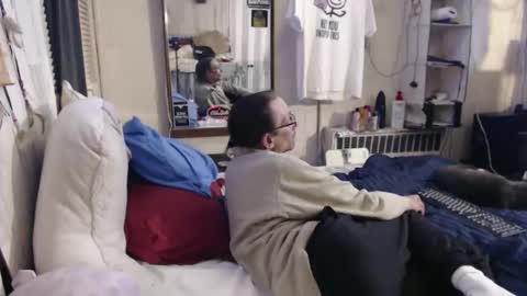 puff0169 online show from April 2, 11:08 am