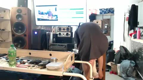 puff0169 online show from April 24, 2:03 am