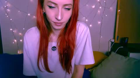 Snapshot of pufpufog chatting on December 2, 3:03 pm EsteticHouse online show from December 2, 3:03 pm