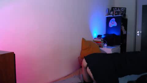 Snapshot of pufpufog chatting on September 17, 3:46 pm EsteticHouse online show from September 17, 3:46 pm