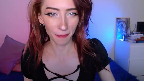 Snapshot of pufpufog chatting on October 7, 2:36 pm EsteticHouse online show from October 7, 2:36 pm