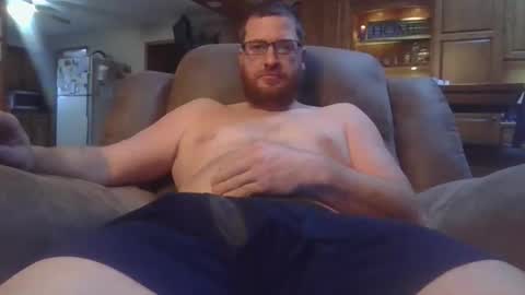 Snapshot of pullmywiener chatting on January 6, 2:54 pm pullmywiener online show from January 6, 2:54 pm