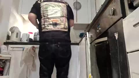 Snapshot of pulpdiction2 chatting on February 3, 9:47 am Pulp online show from February 3, 9:47 am