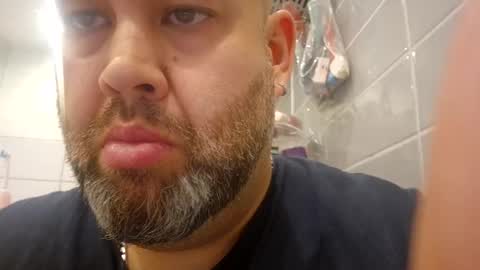 Snapshot of pulpdiction2 chatting on April 8, 4:12 am Pulp online show from April 8, 4:12 am