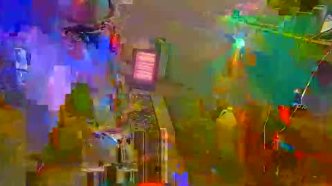 Snapshot of punkrunr083 chatting on October 23, 8:13 am punkrunr083 online show from October 23, 8:13 am