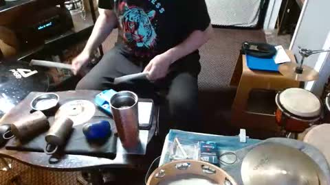 Snapshot of punkypapi chatting on May 15, 5:36 am Jojo online show from May 15, 5:36 am