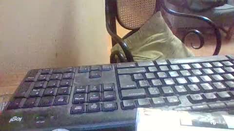 Snapshot of pup_y chatting on February 14, 7:21 pm pup_y online show from February 14, 7:21 pm