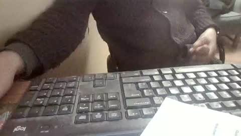 Snapshot of pup_y chatting on February 15, 9:11 pm pup_y online show from February 15, 9:11 pm