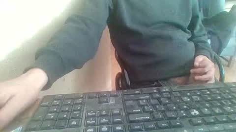 Snapshot of pup_y chatting on February 21, 9:10 am pup_y online show from February 21, 9:10 am