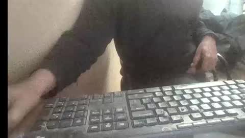 Snapshot of pup_y chatting on February 24, 6:55 am pup_y online show from February 24, 6:55 am