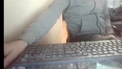 Snapshot of pup_y chatting on February 25, 6:50 pm pup_y online show from February 25, 6:50 pm