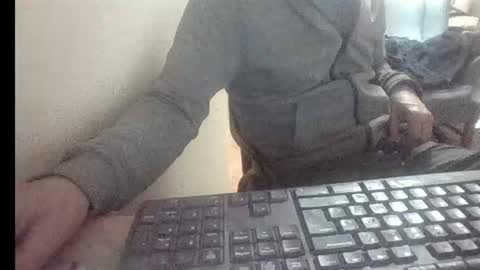 Snapshot of pup_y chatting on February 28, 7:04 pm pup_y online show from February 28, 7:04 pm