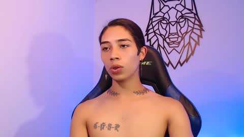 Snapshot of pupi_wolf chatting on January 12, 3:03 pm Cris online show from January 12, 3:03 pm