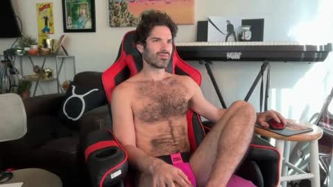 Pup Scritch online show from May 21, 3:52 pm