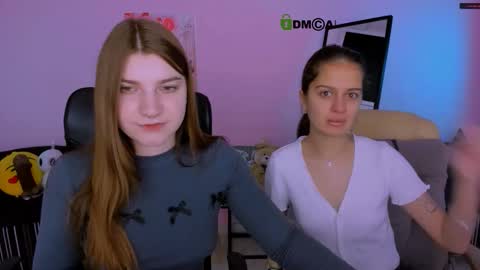 Snapshot of pure_radiance chatting on October 7, 6:21 am Ask me3 online show from October 7, 6:21 am