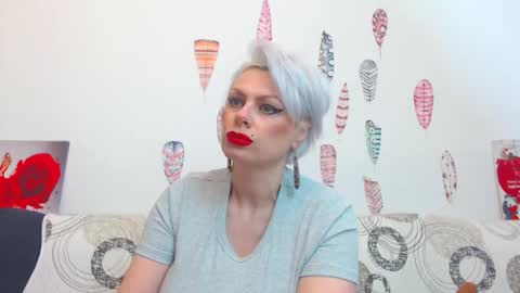 Snapshot of pure_seduce_wow chatting on February 2, 1:04 am Goldie online show from February 2, 1:04 am