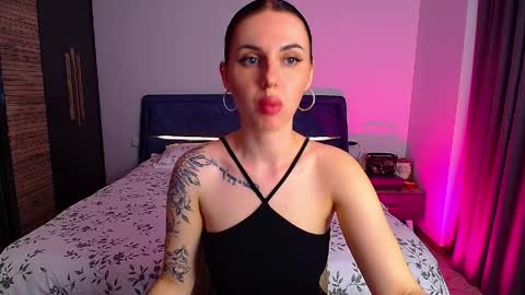 Julia online show from April 3, 4:49 pm