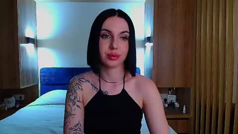 Julia online show from July 25, 4:04 pm